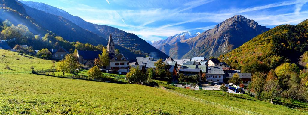 Auberge La Cure Oz Buitenkant foto